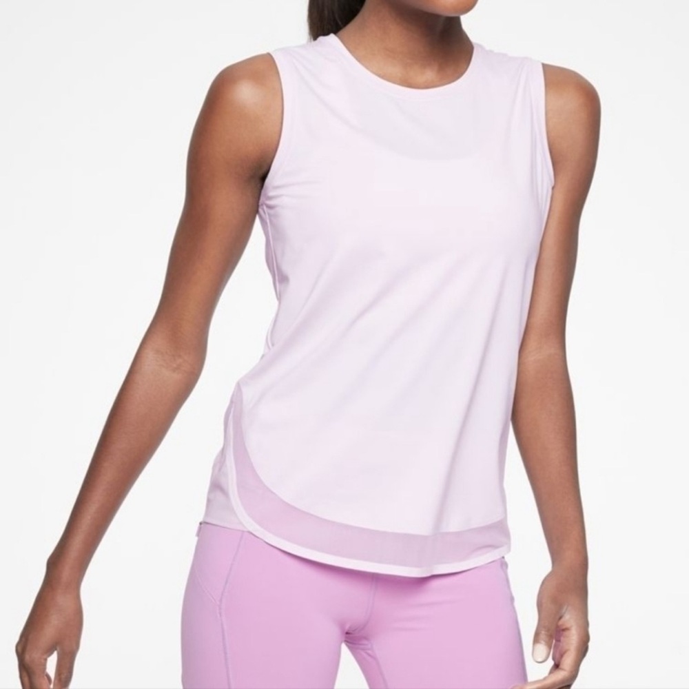 ATHLETA Activewear Cadence tank top
Light Pink Size XS